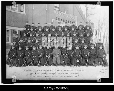 CULVER MILITARY ACADEMY. Schwarzes Pferd Truppe, persönliche Begleitung zum VICE PRESIDENT MARSCHALL BEI DER ERÖFFNUNG Stockfoto