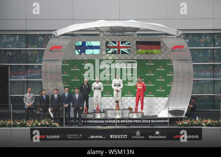 Finnische Rennfahrer Valtteri Bottas von Mercedes, der britische Rennfahrer Lewis Hamilton der Mercedes-AMG PETRONAS Motorsport, und deutsche Rennfahrer Stockfoto