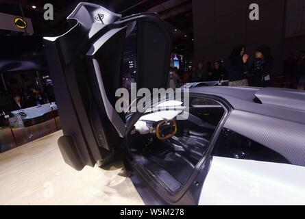 Auch ein BIN-RB003 Concept Car von Aston Martin ist in der 18. Shanghai Internationalen Automobil- Ausstellung angezeigt, da die automatische Shangh bekannt Stockfoto