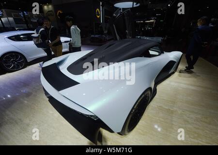 Auch ein BIN-RB003 Concept Car von Aston Martin ist in der 18. Shanghai Internationalen Automobil- Ausstellung angezeigt, da die automatische Shangh bekannt Stockfoto