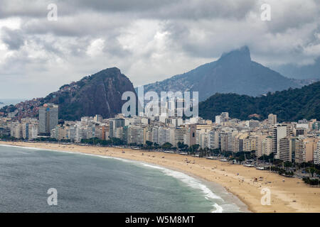 Bewölkten Tag im Copacabana Stockfoto