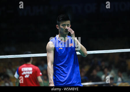 Chen Lange von China reagiert, während gegen Kanta Tsuneyama von Japan konkurrieren in der ersten Runde der Herren Einzeln während der 2019 Badminton Asien C Stockfoto