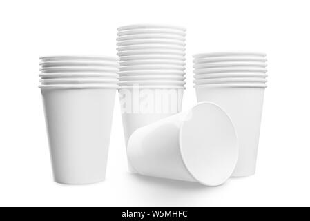 Stapel von einem weißen Styroschaumschalen auf weißem Hintergrund Stockfoto
