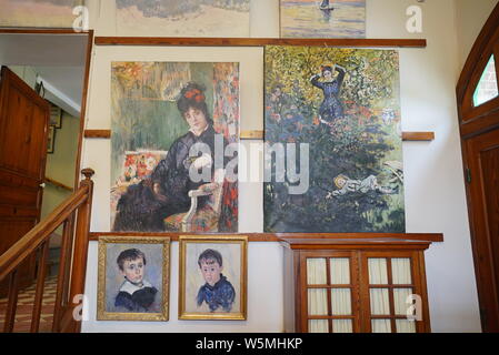 Ansicht der Fondation Claude Monet in Giverny, bewahrt das Haus und die Gärten von Claude Monet in Giverny, Frankreich, 28. März 2019. Im geliebten Monets Haus Stockfoto