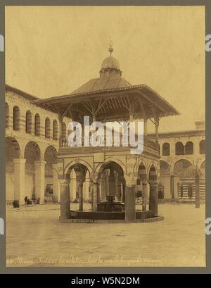 Damas. Fontaine des Waschungen dans la Cour de la Grande Mosquée - Bonfils. Stockfoto