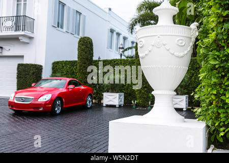 Palm Beach Florida, gehoben, Herrenhaus, Haus, Haus Häuser Häuser Residenz Haus Häuser Häuser Residenz, Gehäuse, Luxus, Garage, Auffahrt, Auto, Stockfoto