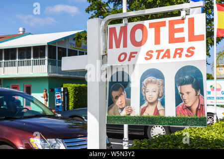 Florida Lake Worth, das Motel of Stars, Unterkunft, Americana, Themenzimmer, Elvis, Marilyn Monroe, Humphrey Bogart, Kino-Ikonen, außen, vorne, Eingang Stockfoto