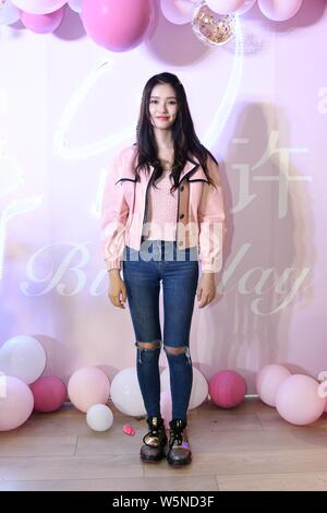 Chinesische Schauspielerin Jelly Lin oder Lin Yun besucht eine Geburtstagsfeier in Shanghai, China, 13. April 2019. Stockfoto