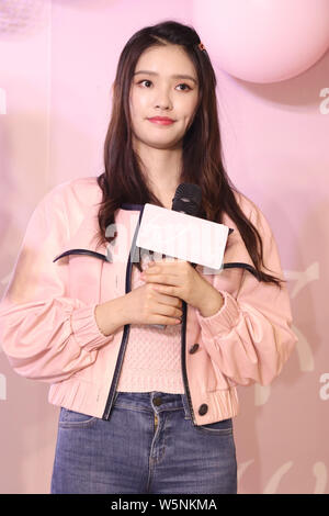Chinesische Schauspielerin Jelly Lin oder Lin Yun besucht eine Geburtstagsfeier in Shanghai, China, 13. April 2019. Stockfoto