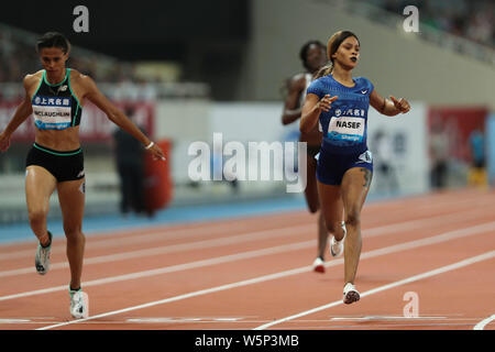 Bahraini Leichtathletik sprinter Salwa Eid Naser, rechts, konkurriert in den 400m Frauen während der iaaf Diamond League Shanghai in Shanghai, China, 18 Ma Stockfoto