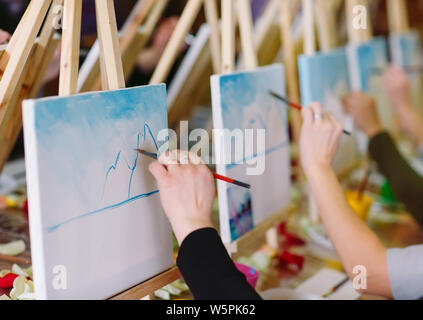 Malerei an der Kunstschule. Malatelier Stockfoto