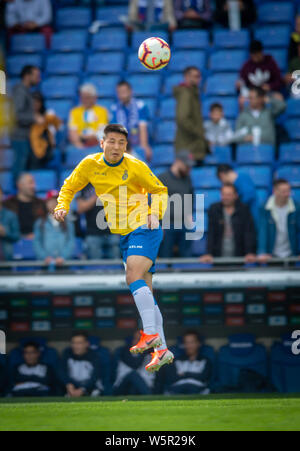 Wu Lei der RCD Espanyol erwärmt, bevor der 38. Runde Spiel gegen Real Sociedad während der Liga Saison 2018-2019 in Barcelona, Spanien, 18. Mai 2019 Stockfoto