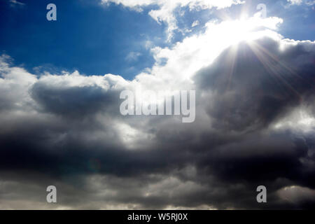 Gewitterwolken am Himmel Stockfoto