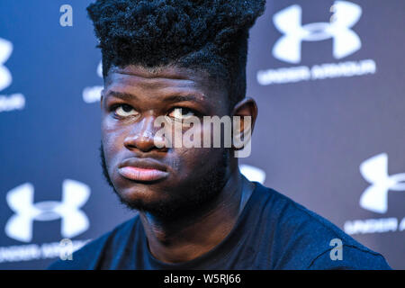 NBA-Star Mohamed Bamba der Orlando Magic, besucht eine Pressekonferenz für die 2019 Unter Rüstung Basketball Asien Tour in Shanghai, China, 29. Juni 2019. Stockfoto