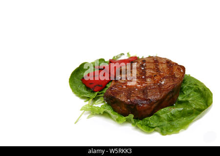 Rindfleisch Steak medium gegrillt auf weißem Hintergrund. Stockfoto