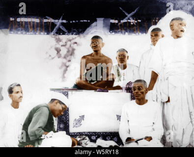 Mahatma Gandhi sprechen an Treffen in Madras Indien Asien 7. März 1925 Stockfoto