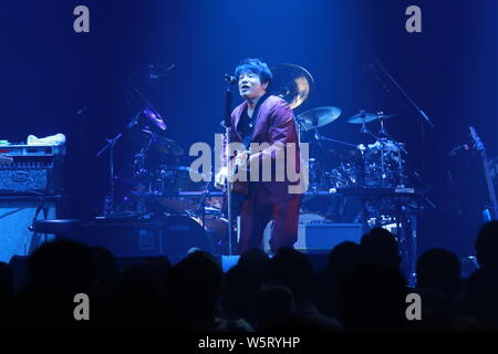 Japanische Sängerin und Songwriterin ASKA Aska führt während der Tournee 2019 in ASKA - Asien Tour in Hong Kong, China, 16. Juni 2019. Stockfoto