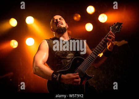 Oslo, Norwegen - 24.Juli 2019. Die amerikanische heavy metal band Soulfly führt live bei John Dee in Oslo. Hier Gitarrist Marc Rizzo ist live auf der Bühne gesehen. (Foto: Gonzales Foto - Terje Dokken). Stockfoto