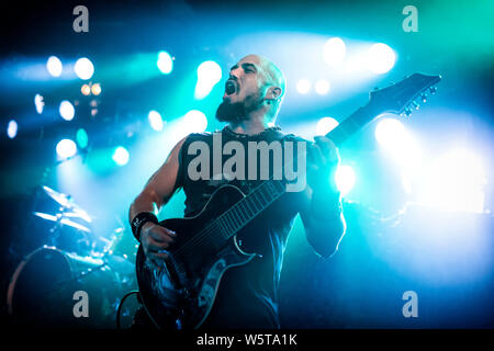 Oslo, Norwegen - 24.Juli 2019. Die amerikanische heavy metal band Soulfly führt live bei John Dee in Oslo. Hier Gitarrist Marc Rizzo ist live auf der Bühne gesehen. (Foto: Gonzales Foto - Terje Dokken). Stockfoto