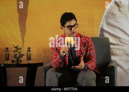 Indischen Schauspieler Aamir Khan besucht einen Film salon Veranstaltung in Peking, China, 25. Dezember 2018. Stockfoto