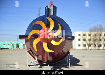 Ansicht des Modells der Chinesischen unmanned submersible Qianlong-1 durch Chinesische Nudelsuppe shop besitzer Shi Guang in Shenyang City gebaut, im Nordosten China" ein Liao Stockfoto