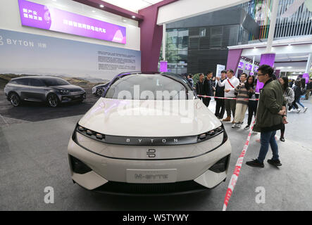 ---- M-Byte Konzept EV (Electric Vehicle) von Byton während ein Automobil Ausstellung in Chengdu City angezeigt wird, im Südwesten Chinas Sichuan provin Stockfoto