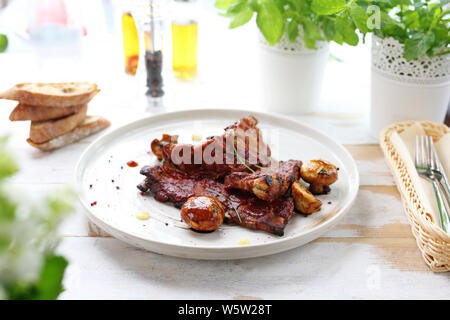 Barbeque Ribs. Schweinerippchen in einem BBQ Sauce. Stockfoto