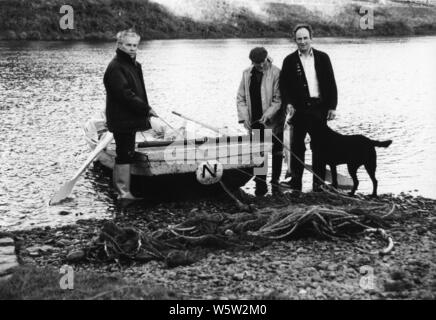 Canny Fischerei an norham Bootshaus in den späten 1980er Jahren Stockfoto