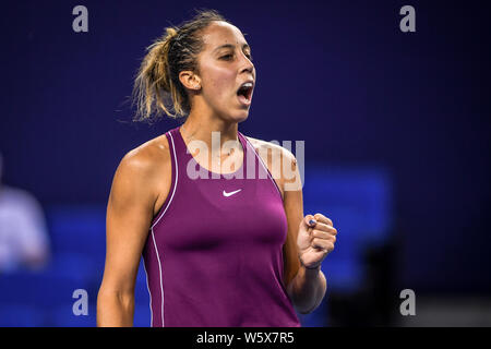 Madison Tasten der Vereinigten Staaten feiert Nachdem Sie gegen Daria Kasatkina Russlands in ihrer Gruppe Gleichen während der hengqin Leben WTA Elite Tr Stockfoto