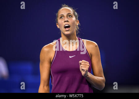 Madison Tasten der Vereinigten Staaten feiert Nachdem Sie gegen Daria Kasatkina Russlands in ihrer Gruppe Gleichen während der hengqin Leben WTA Elite Tr Stockfoto