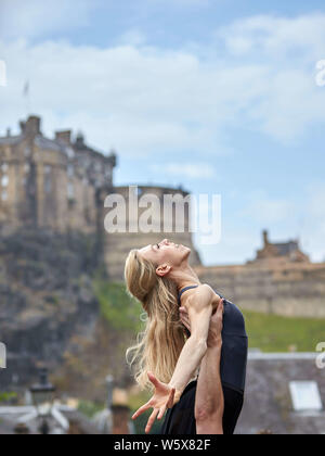 Edinburgh, Schottland. UK. 30. Juli 2019. Drücken Sie den Tiegel - Eröffnung des Festivals als Teil von Edinburgh International Festival 2019. Andrew Eaton/Alamy Leben Nachrichten. Stockfoto