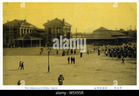 [1900s Japan-Shinbashi Station, Tokyo] - Shinbashi (auch) Shimbashi Station in Tokio. Entworfen vom amerikanischen Architekten Richard S. Bridgens (1819-1891), Shinbashi war der ursprüngliche Terminus Japans erste Eisenbahn, die Tokaido Linie, Yokohama mit Tokio. Es geöffnet war am 10. Oktober 1872 (Meiji 5) und named Shinbashi Teishajo. 20. jahrhundert alte Ansichtskarte. Stockfoto