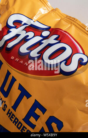 Nahaufnahme von Fritos Mais Chips Pacage und Logo, USA Stockfoto