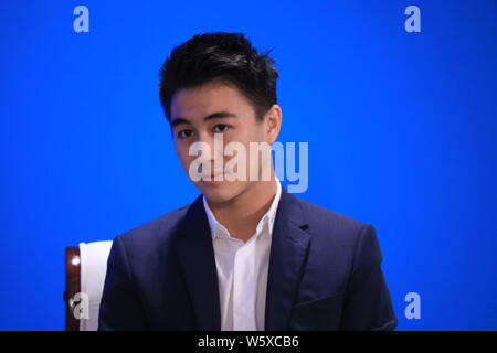 Mario Ho Yau Kwan, Sohn von Macau casino Tycoon Stanley Ho und als Präsident von Macau Electronic Sports Association, besucht eine Sub-Forum 'Cros Stockfoto