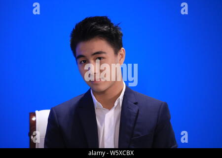Mario Ho Yau Kwan, Sohn von Macau casino Tycoon Stanley Ho und als Präsident von Macau Electronic Sports Association, besucht eine Sub-Forum 'Cros Stockfoto