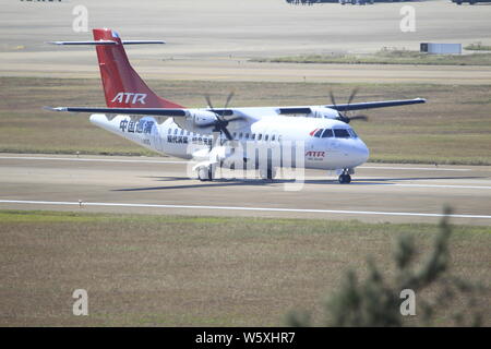 Eine ATR 42-600 der Turboprop Hersteller ATR, der während der 12. internationalen Luft- und Raumfahrt China Ausstellung, auch als Airshow Kinn bekannt Stockfoto