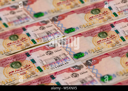 Vereinigte Arabische Emirate Dirham Banknoten Hintergrund. UAE Dirham Muster. 100 dirhamss, Zayed Stockfoto