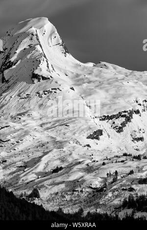 Chugach Mountains über Valdez, Prince William Sound, Alaska, USA Stockfoto