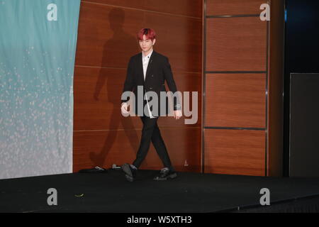 Kang Daniel der Koreanischen Boy Group will man eine Pressekonferenz kümmert sich um Ihr erstes volles Album '111 = 1 (die Macht des Schicksals)" in Seoul, Sab release Stockfoto