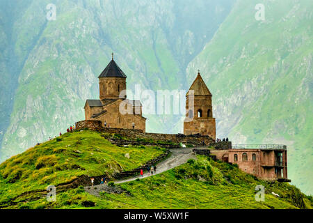 ZurGergeti Trinity Church, zurGergeti, Georgien Stockfoto