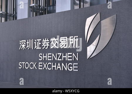 ---- Blick von der Shenzhen Stock Exchange in Shenzhen, der südchinesischen Provinz Guangdong, 28. April 2018. Die Shenzhen Stock Exchange hat broug Stockfoto