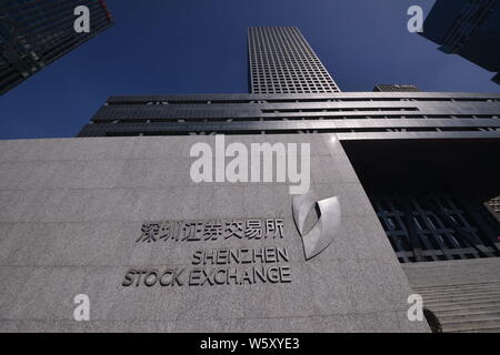 ---- Blick von der Shenzhen Stock Exchange in Shenzhen, der südchinesischen Provinz Guangdong, 28. April 2018. Die Shenzhen Stock Exchange hat broug Stockfoto