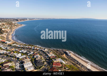 Pacific Palisades Meerblick Wohnungen mit Blick auf die Santa Monica Bay in Los Angeles, Kalifornien. Stockfoto