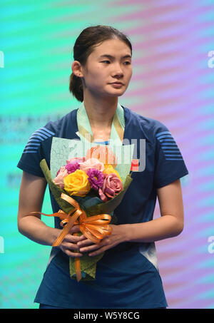 Han Yue aus China besucht die Siegerehrung nach dem Finale der Damen Einzel gegen Michelle Li von Kanada während der HSBC BWF World Tour Maca Stockfoto