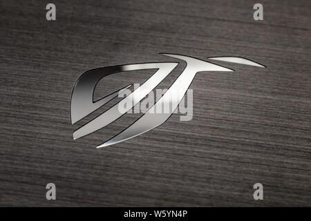 SIOFOK/UNGARN - Juli 8, 2019: das Logo von ASUS Gaming Laptop ROG oder Republik Gamer auf dem Asus Laptop Stockfoto