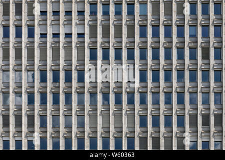 Reihen von Fenster, Fassade eines Bürogebäudes Stockfoto
