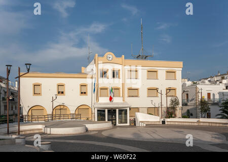 Rathaus der Stadt Vieste, Gargano, Foggia, Apulien, im Süden von Italien, EU Stockfoto