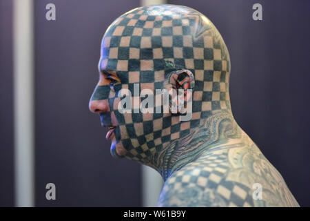 Amerikanischen freakshow guest star Matt Gegangen stellt während der Tattoo Show 2018 in Hangzhou City, East China Zhejiang provinz, 21. Oktober 2018. Matt gehen Stockfoto