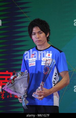 Narasaki Tomoa von Japan besucht die Preisverleihung für die gesamte Saison während der Internationalen Föderation 2018 Sport Klettern (IFSC) Wm Stockfoto