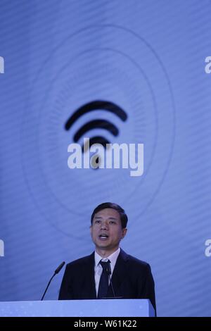 Robin Li Yanhong, Vorsitzender und CEO von Baidu Inc., spricht während der ganzen Welt intelligente, vernetzte Fahrzeuge Konferenz, auch als der 6. China Inter bekannt Stockfoto